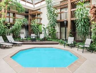 Super 8 By Wyndham Ozona Hotel Facilities photo